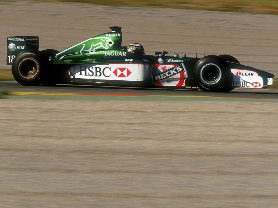  Jaguar R2 2001 года  (фото 2 из 3)